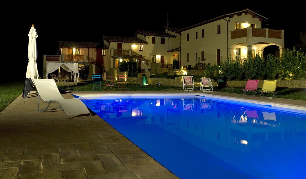 Borgo Le Capannelle Aparthotel Castel Ritaldi Екстериор снимка